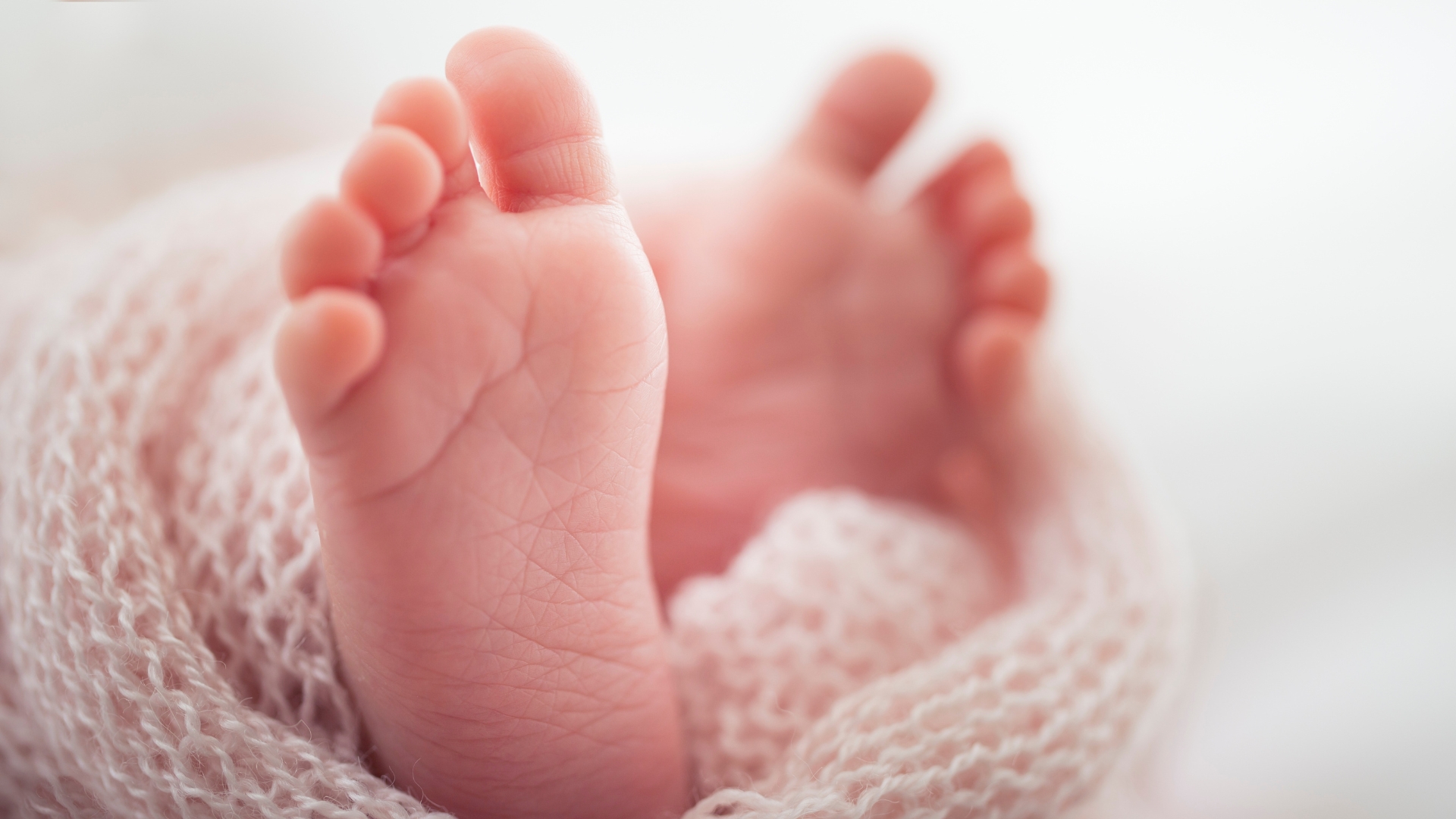 Kesehatan & Kontrol Bayi Baru Lahir: Hal yang Perlu Diperhatikan Orang Tua